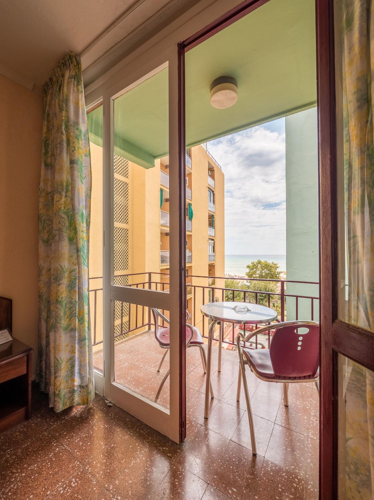 Checkin Garbí Hotel Calella Ngoại thất bức ảnh
