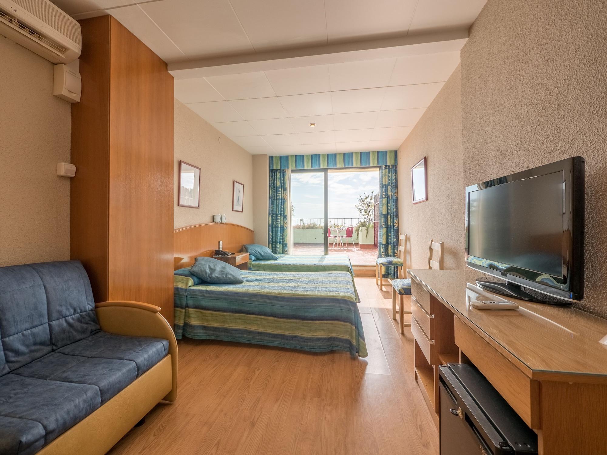 Checkin Garbí Hotel Calella Ngoại thất bức ảnh