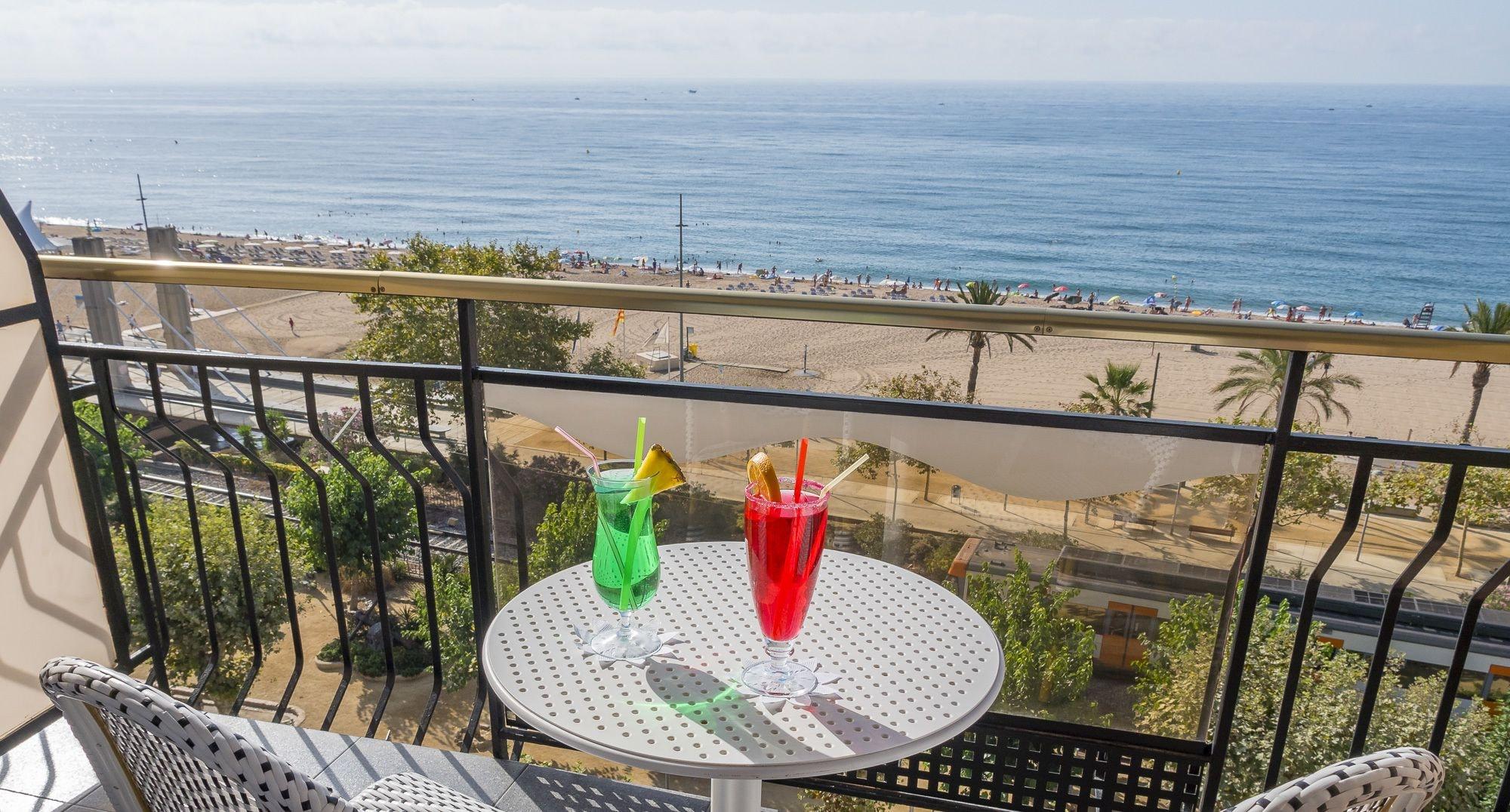 Checkin Garbí Hotel Calella Ngoại thất bức ảnh