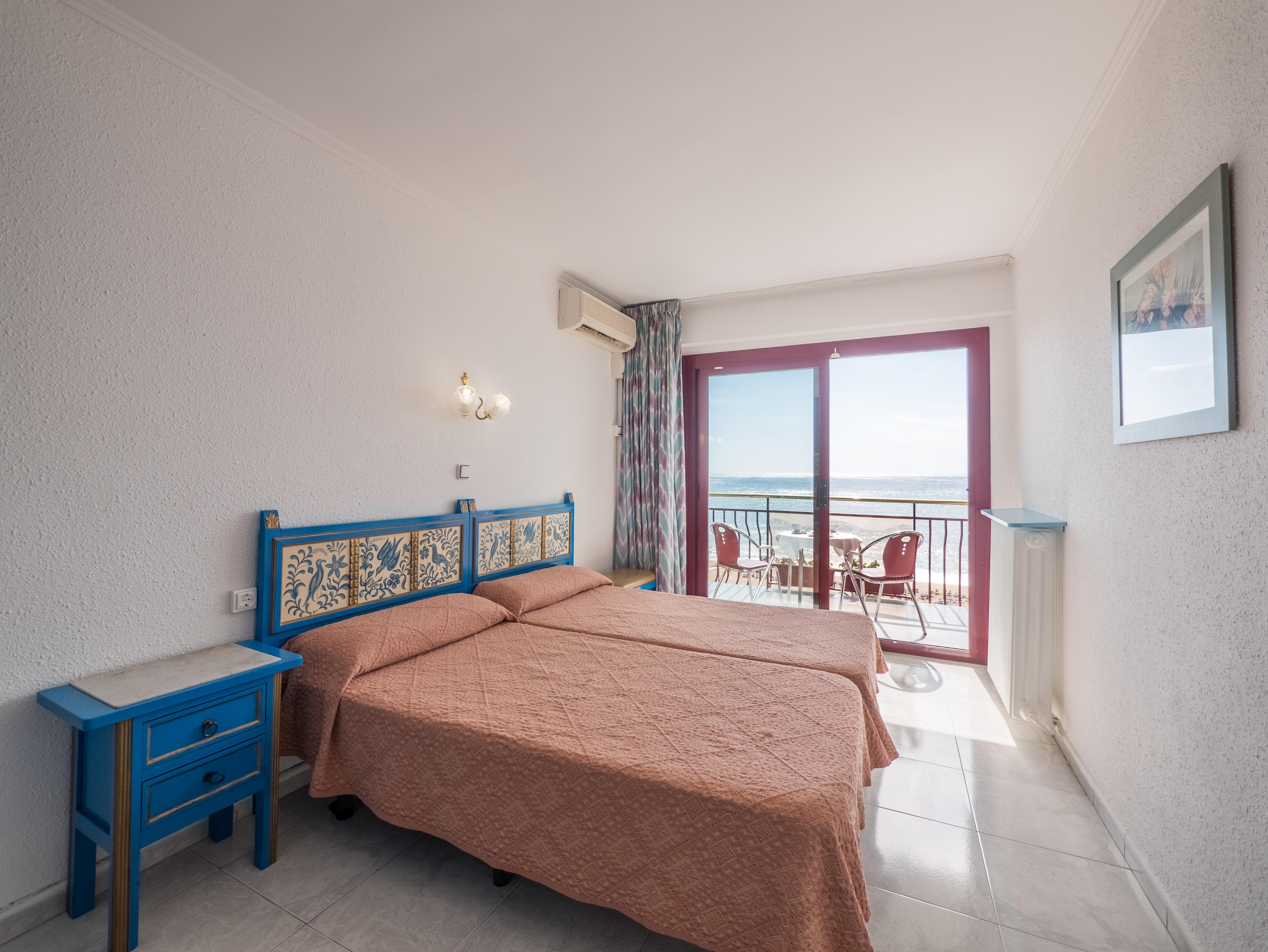 Checkin Garbí Hotel Calella Ngoại thất bức ảnh