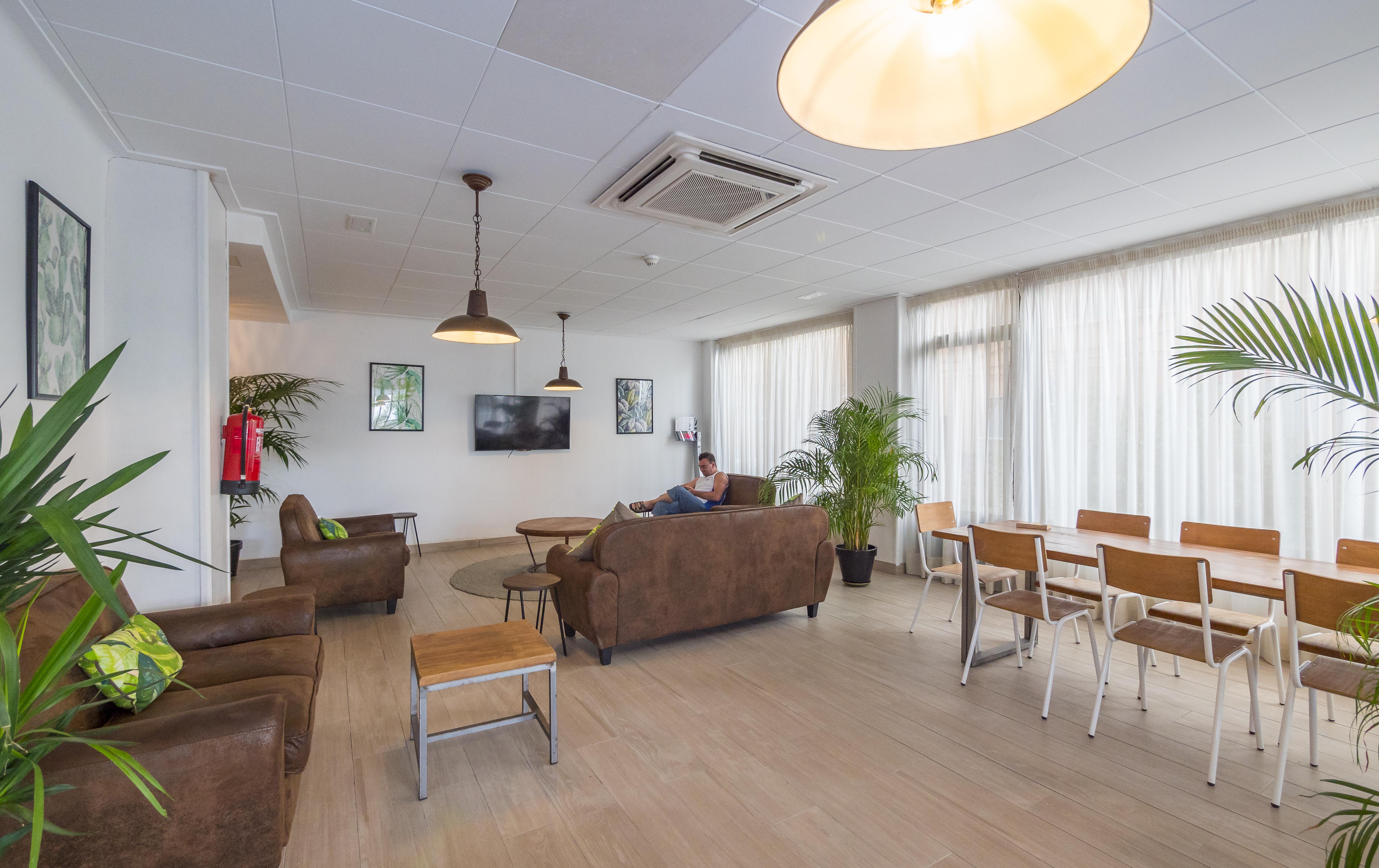 Checkin Garbí Hotel Calella Ngoại thất bức ảnh