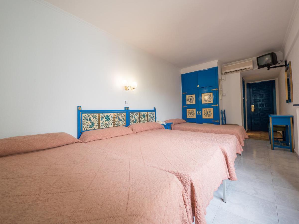 Checkin Garbí Hotel Calella Ngoại thất bức ảnh